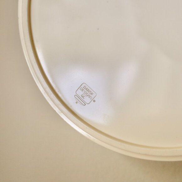 Mid Century Modern Dansk 4-Compartment Cream Melamine Tray - Picture 5 of 8